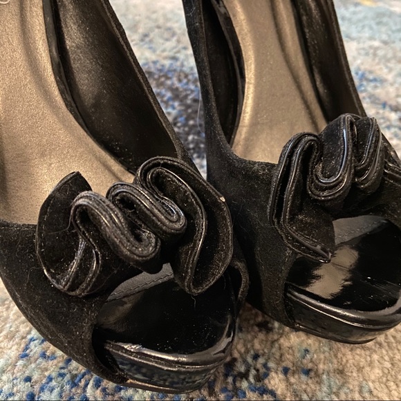 2 for $40 Sexy All Black Platform Heels - Picture 2 of 5